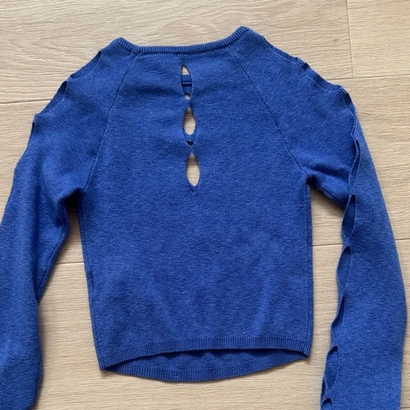 Urban Outfitters Navy Cutout Long Sleeve Crop Top - Picture 4 of 4